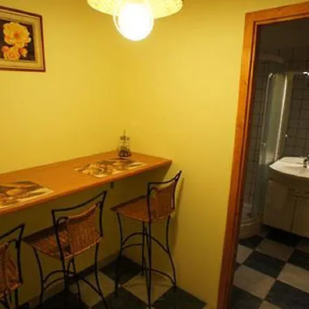Apartment- Golden 2 아파트